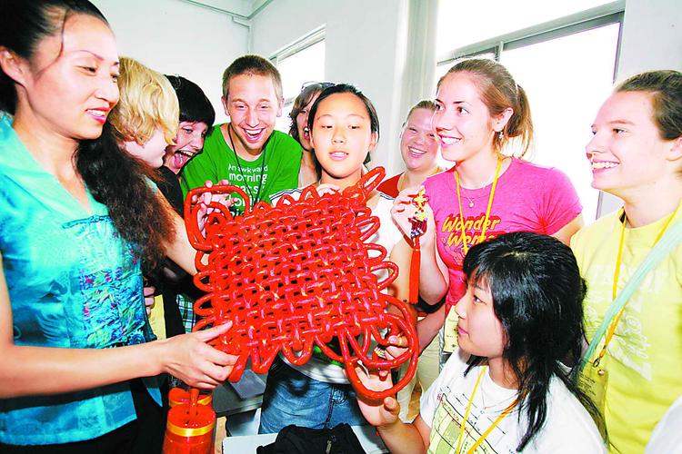 美国留学深圳女学生照片