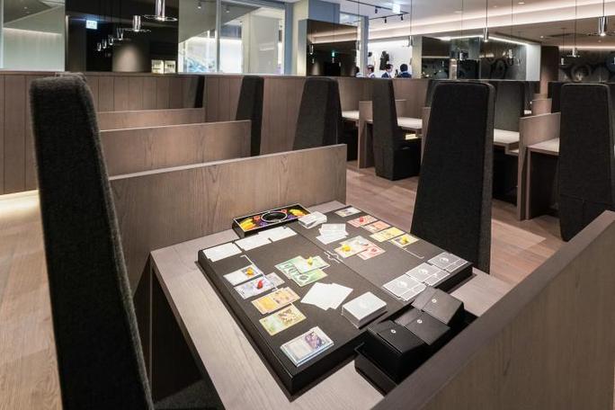 白桐出国留学(小说女主白桐)