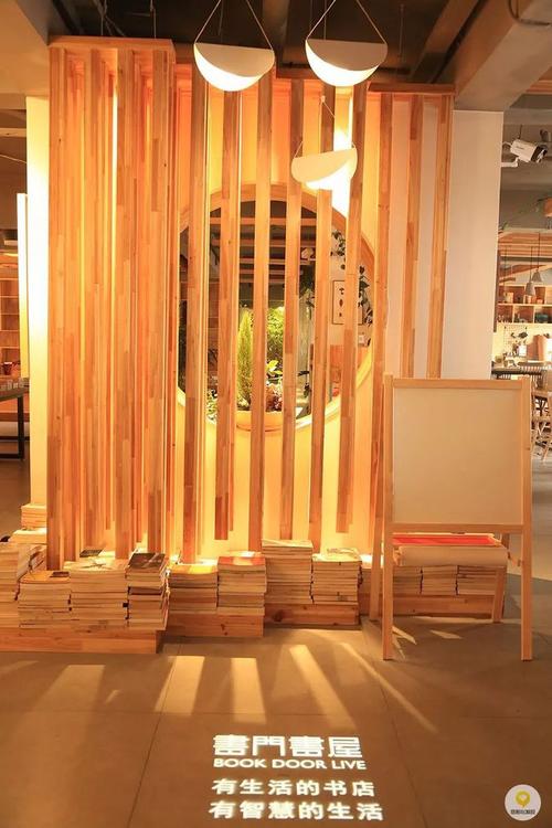 神极留学生孟_神级留学生孟晚晴小说